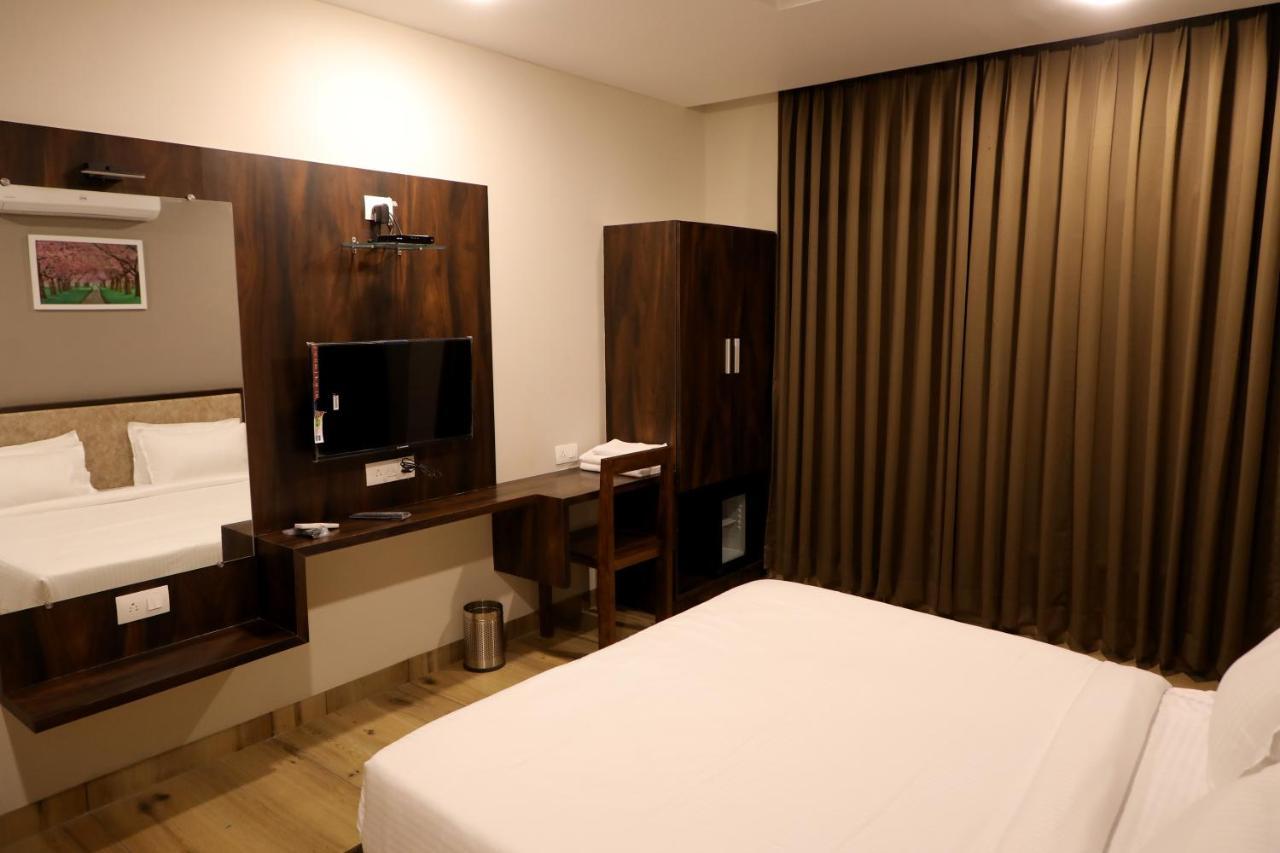 Hotel Nest Бхудж Экстерьер фото